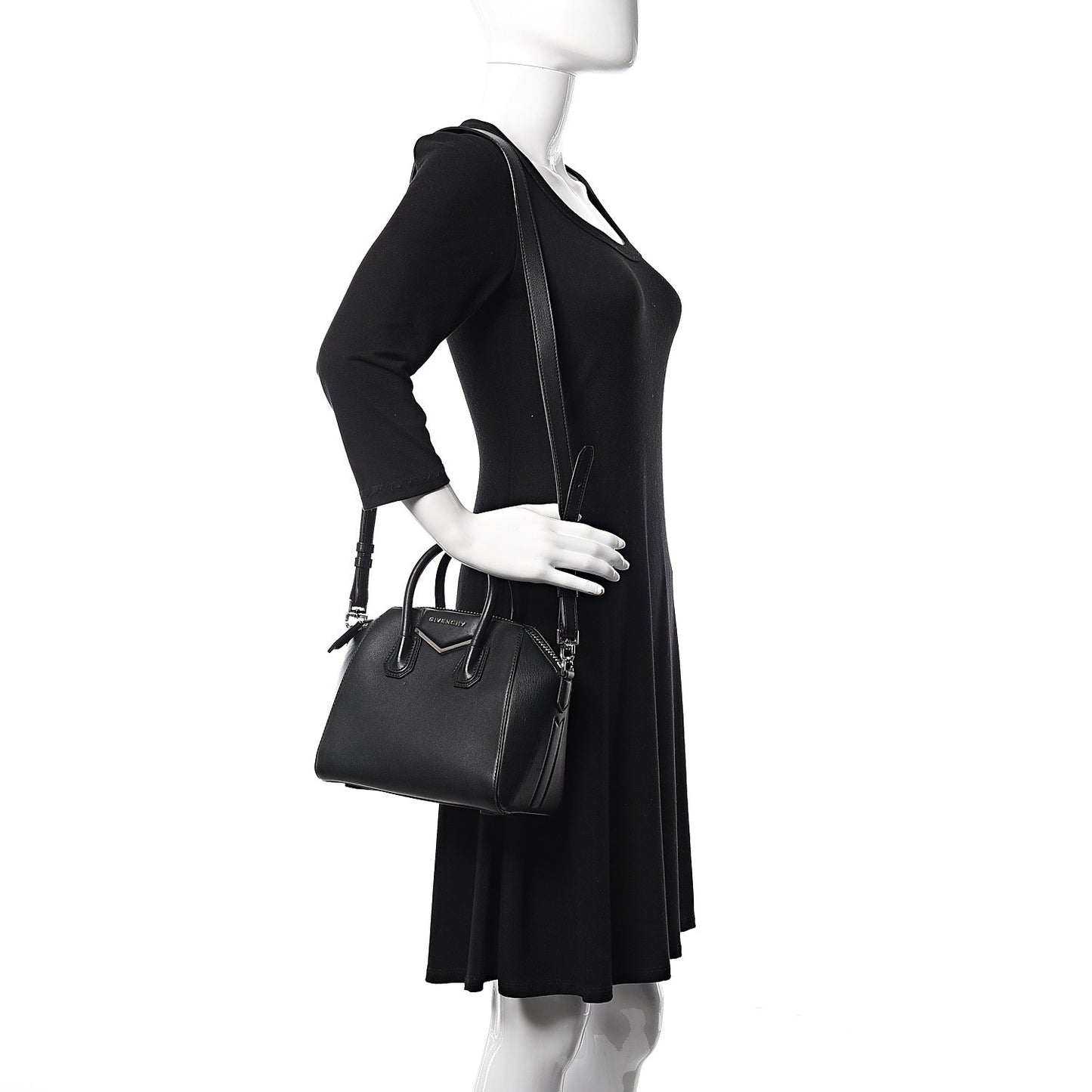Calfskin Mini Metal Antigona Black