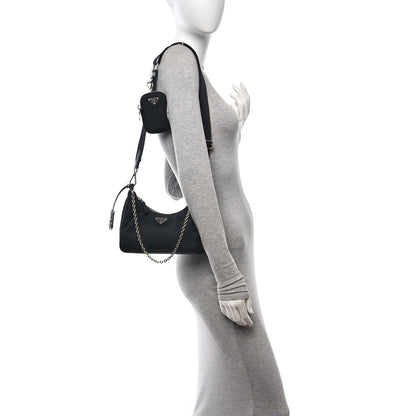 Prada Nylon Re-Edition 2005 Shoulder Bag Black 2 of 9