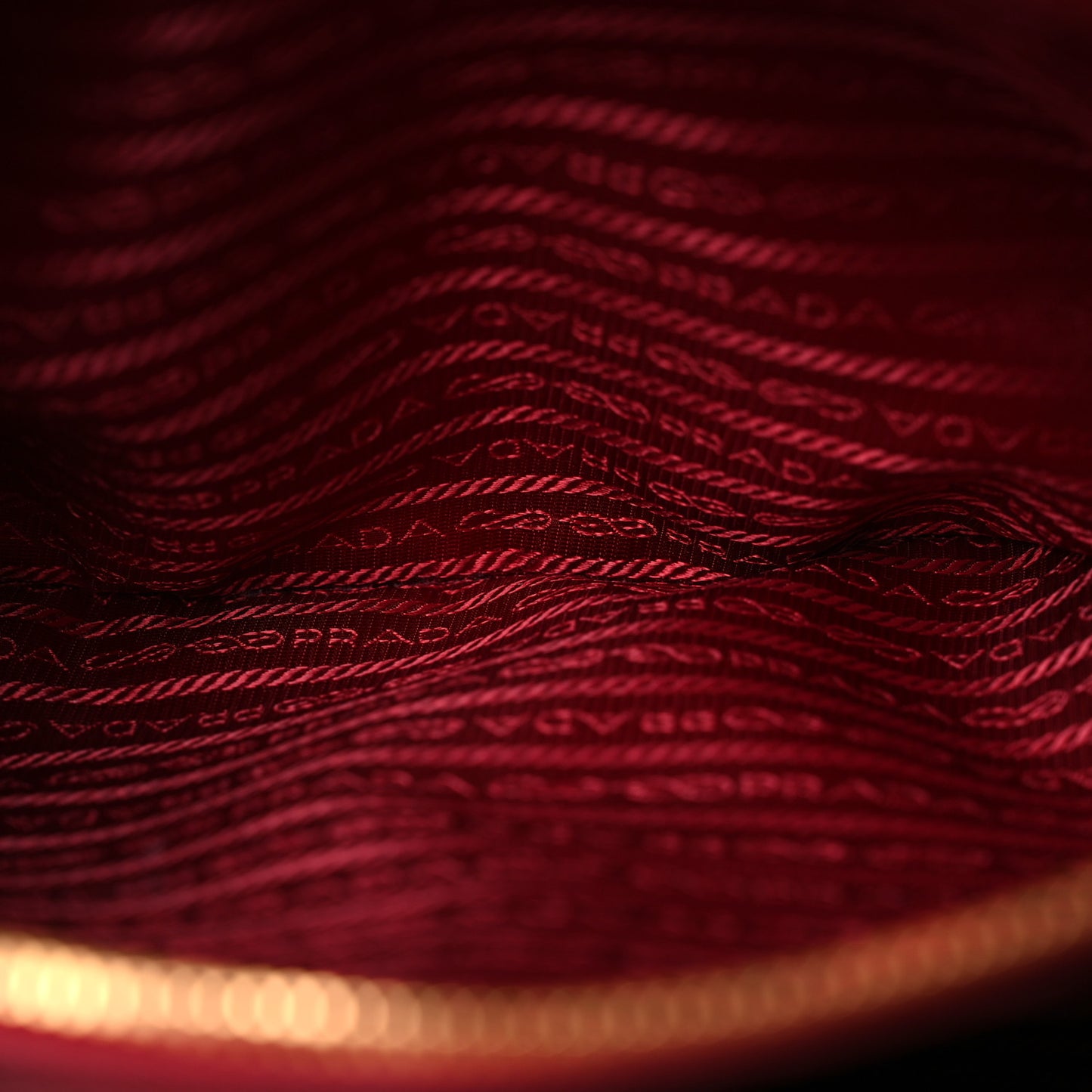 Saffiano Medium Galleria Double Zip Tote Fuoco