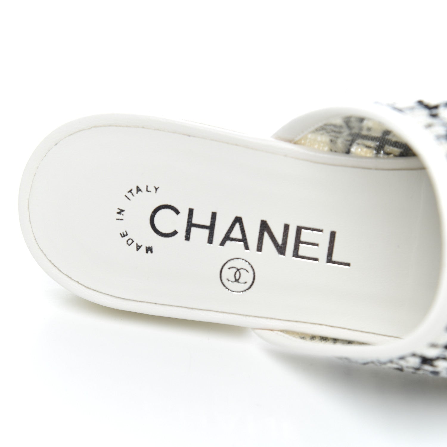 Chanel Tweed Lambskin CC Flat Mules 35.5 White Black 7 of 9