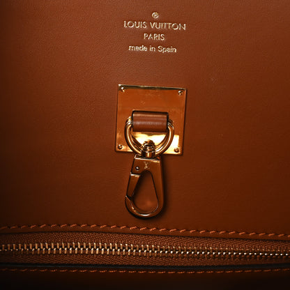 Louis Vuitton Veau Nuage Milla PM Gold 6 of 9