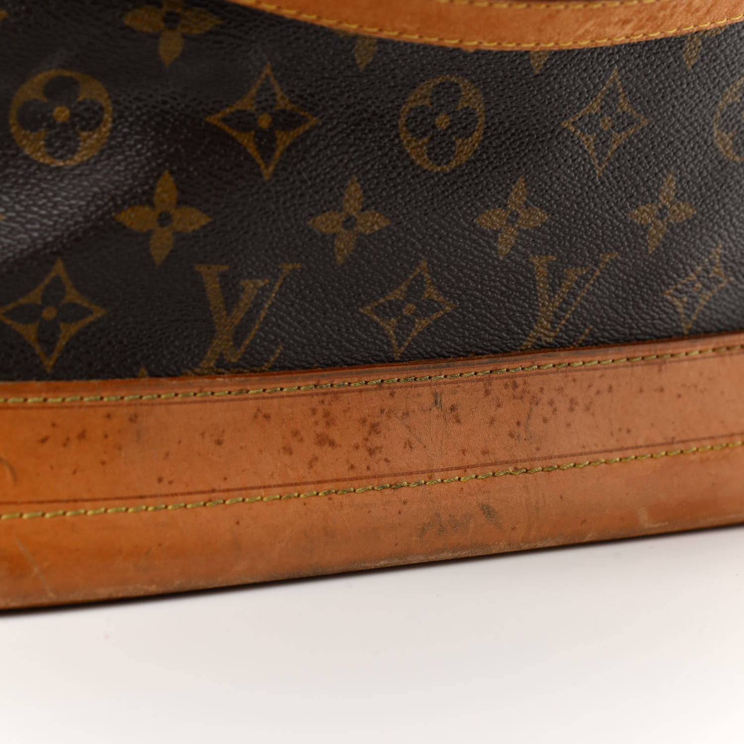 Louis Vuitton Monogram Noe 16 of 17