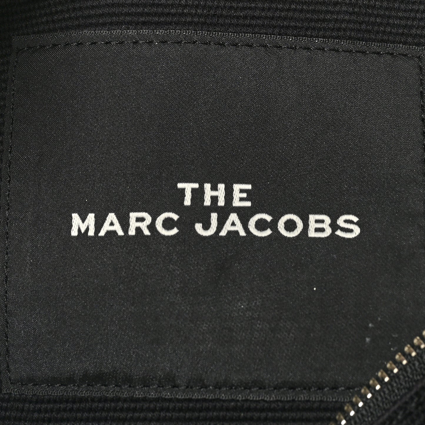 Jacquard Large The Traveler Tote Bag Black