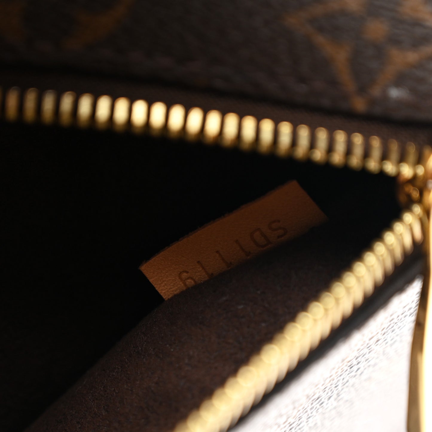 Monogram Pochette Metis