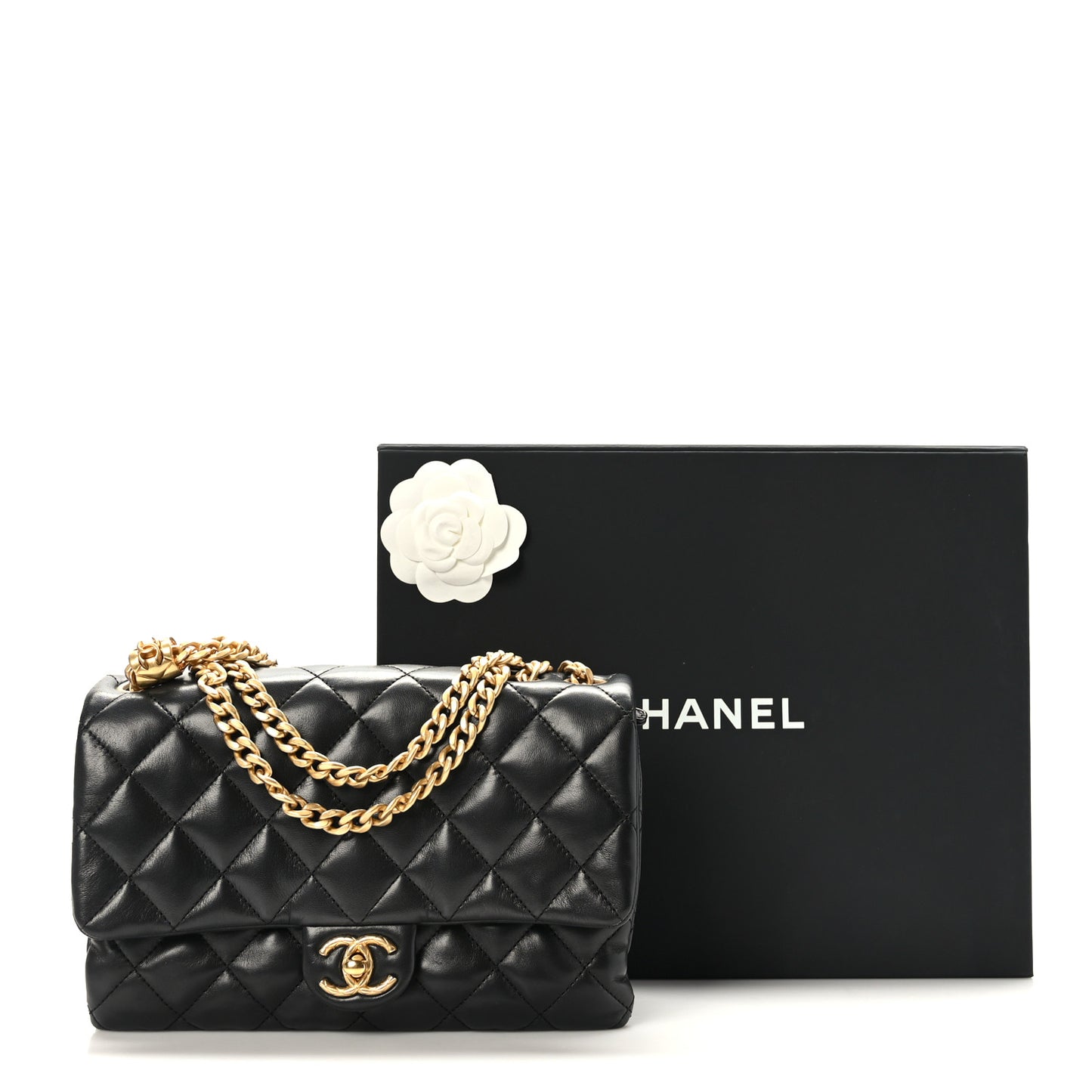 Lambskin Quilted Medium Pillow Crush Flap Black