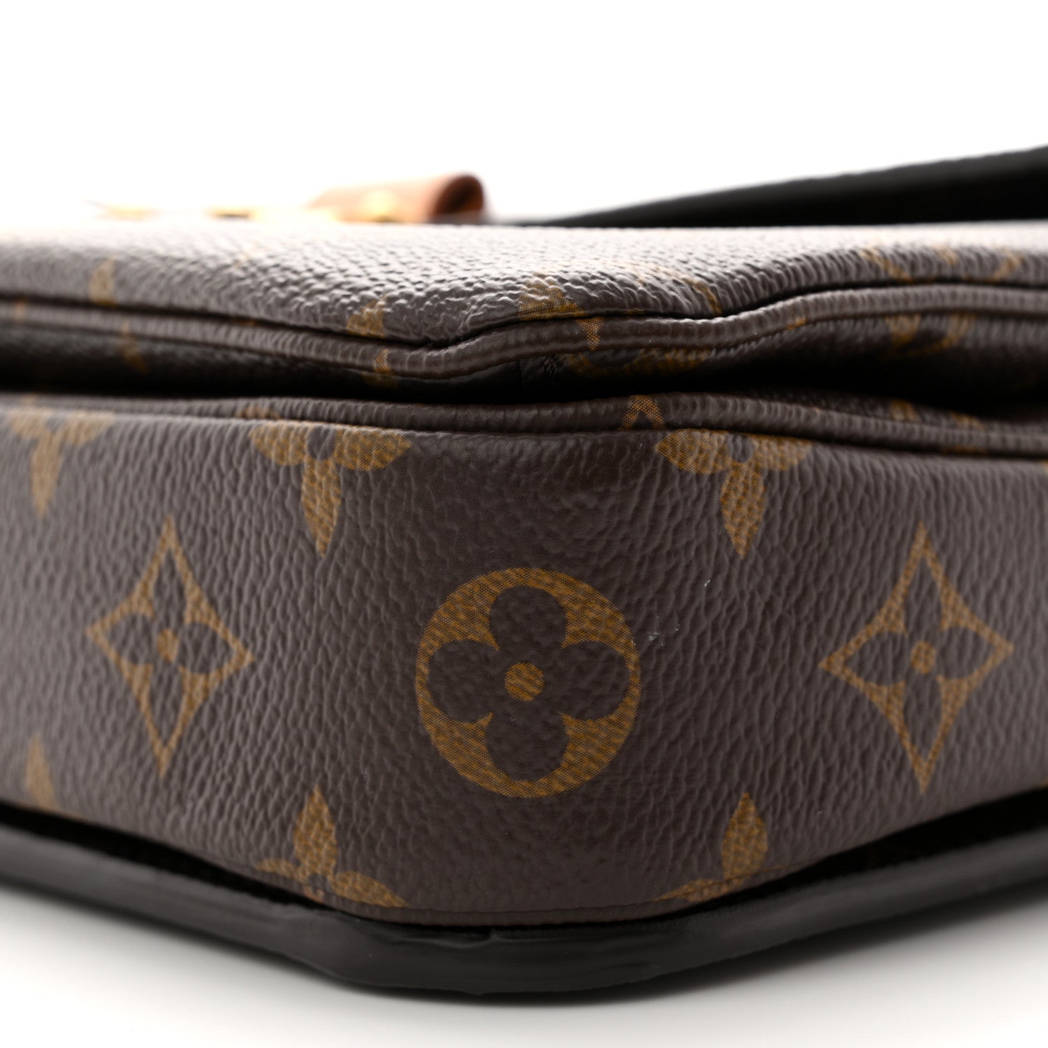 Louis Vuitton Monogram Pochette Metis 9 of 10