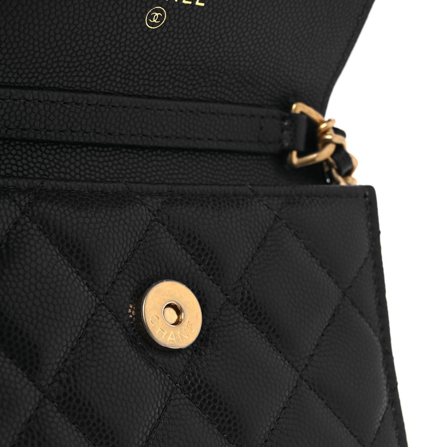 Caviar Quilted Twist Your Buttons Coin Purse With Chain Navy