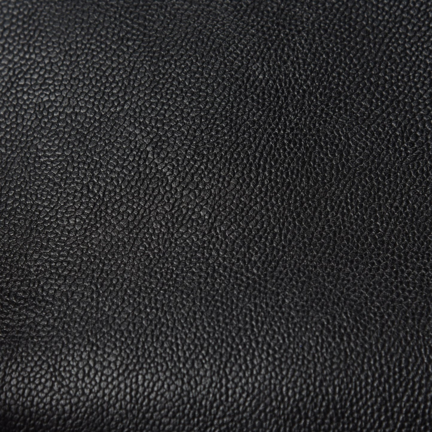 Caviar Quilted Medium Boy Flap Black