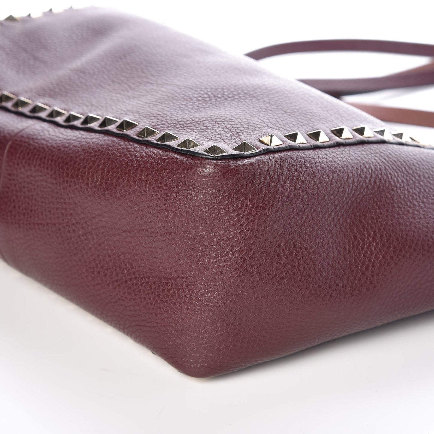 Pebbled Calfskin Small Rockstud Reversible Tote Rubin Blush