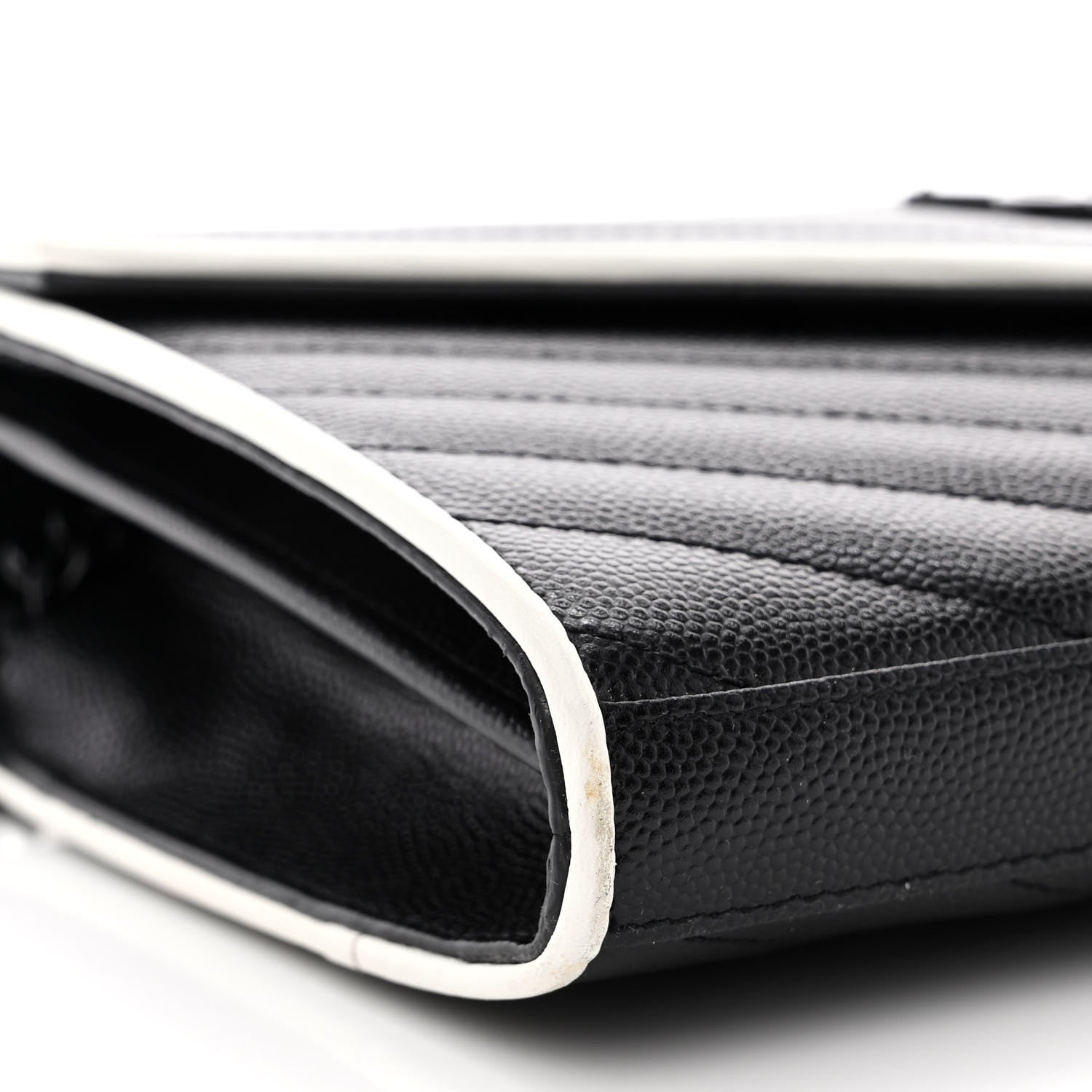 Saint Laurent Grain De Poudre Matelasse Chevron Monogram Chain Wallet Black White 8 of 9