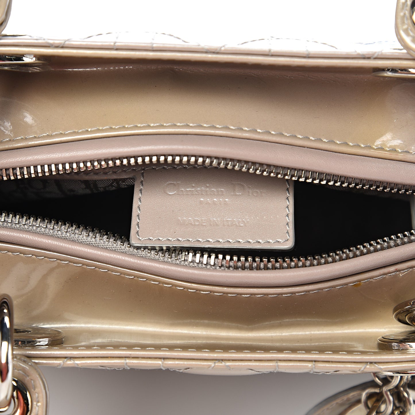 Pearlized Patent Cannage Medium Lady Dior Grey