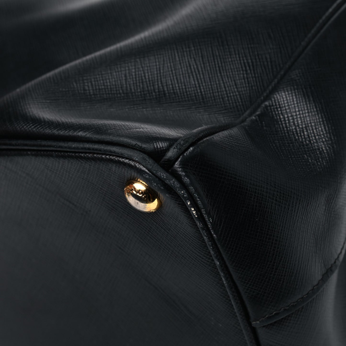 Saffiano Medium Galleria Double Zip Tote Black