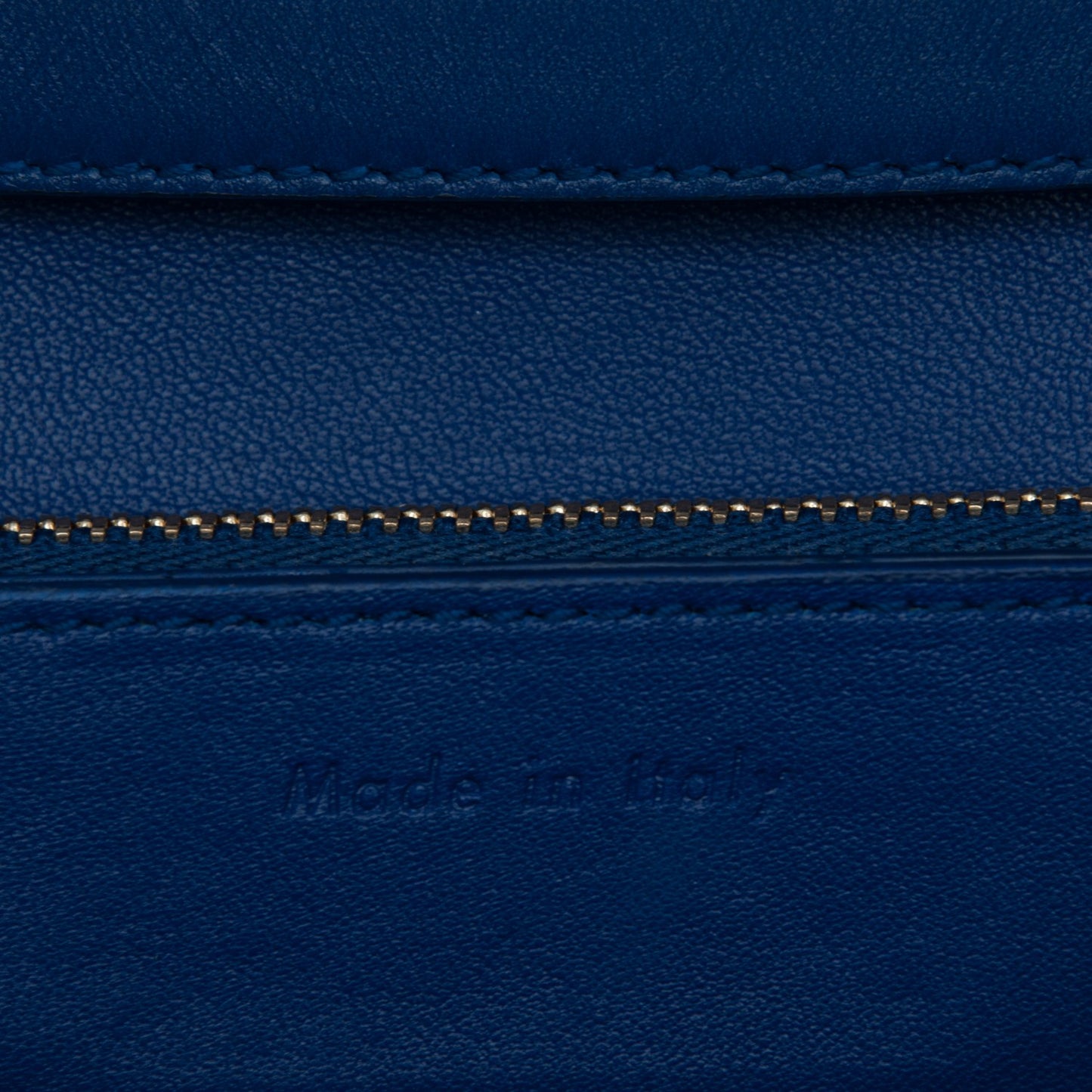 Box Calfskin Medium Classic Box Flap Bag Indigo