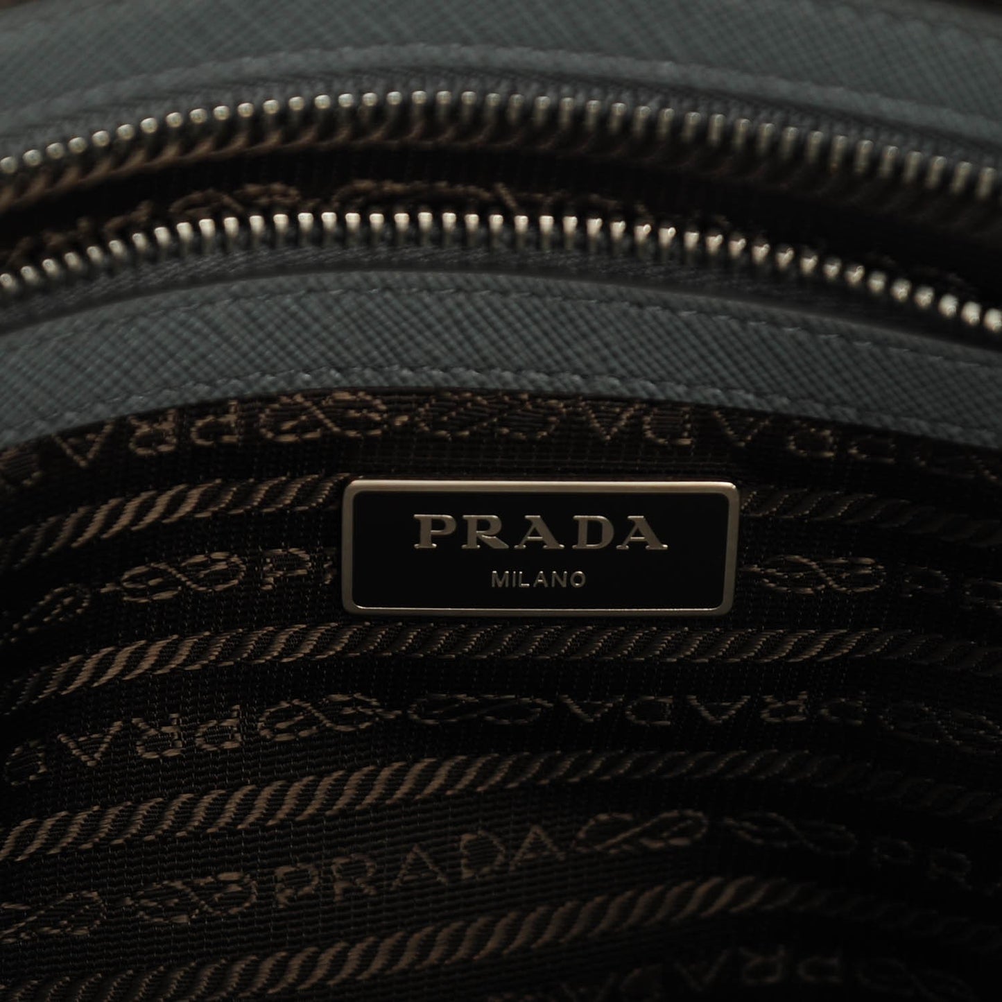 Saffiano Logo Briefcase Marmo