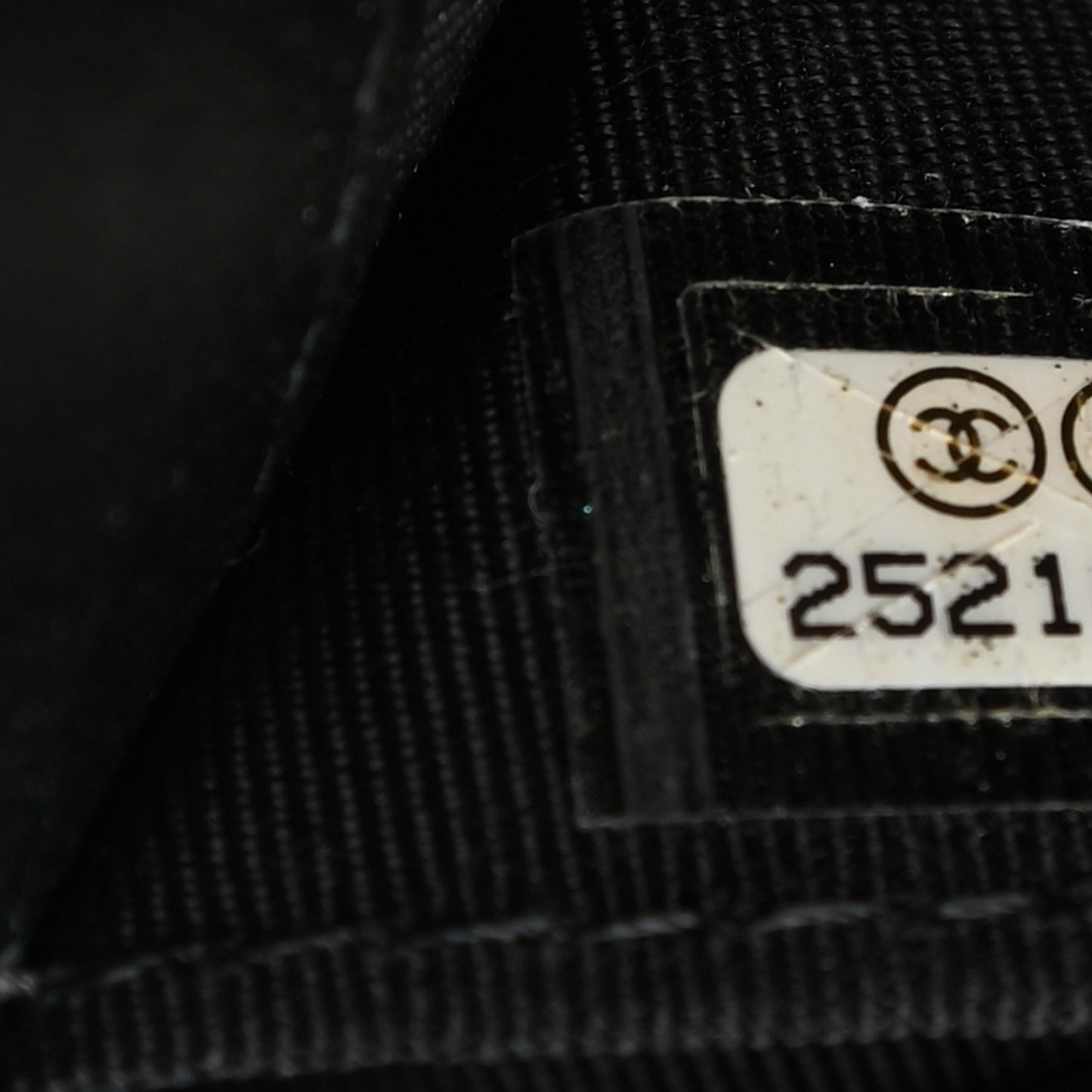 Caviar Quilted Small Zipped Pouch Black