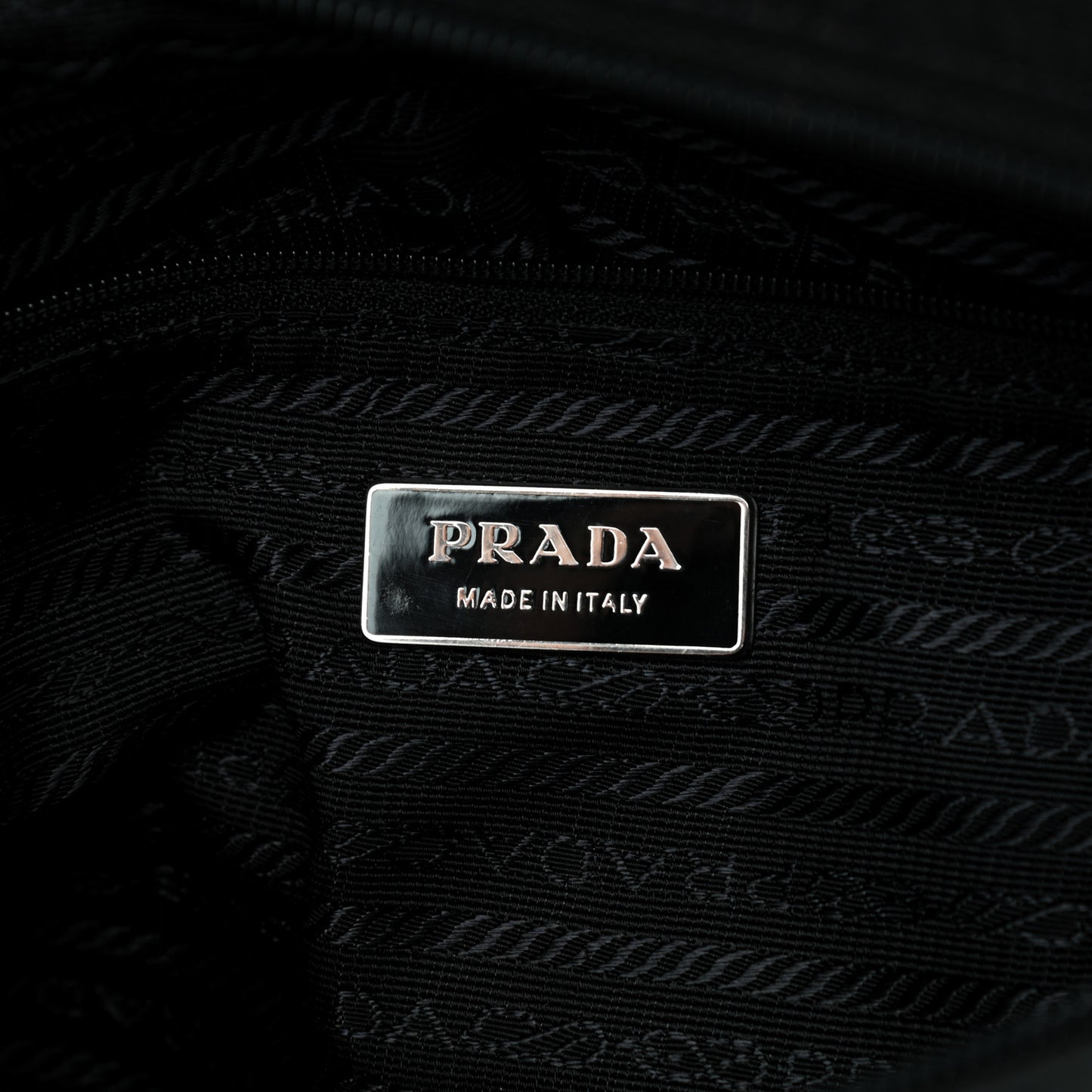 Nylon Vela Messenger Bag Black