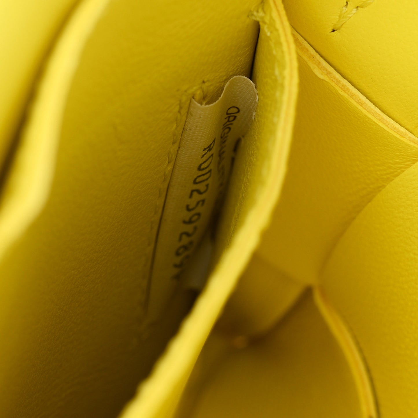 Lambskin Maxi Intrecciato Small Cassette Crossbody Bag Lemonade