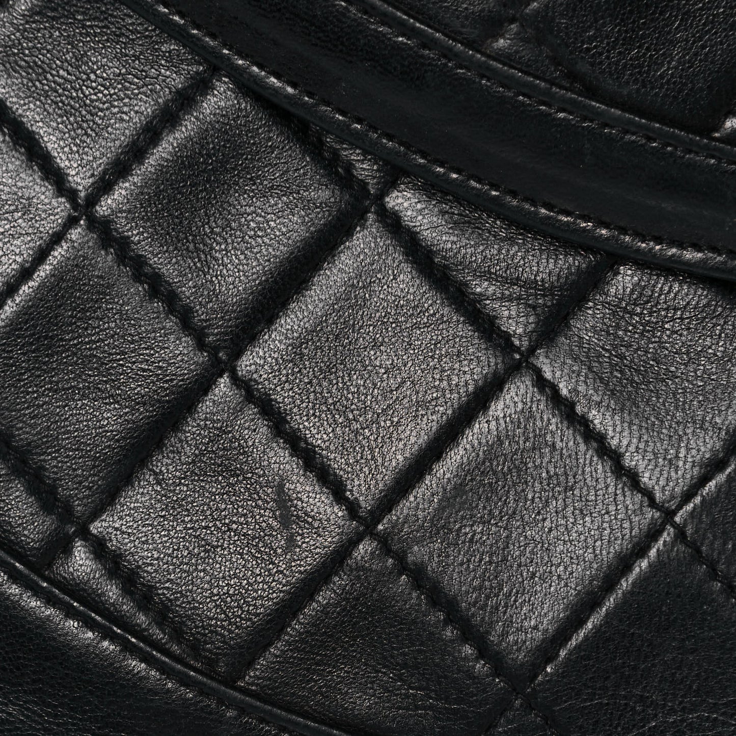 Lambskin Quilted Medium Single Flap Black