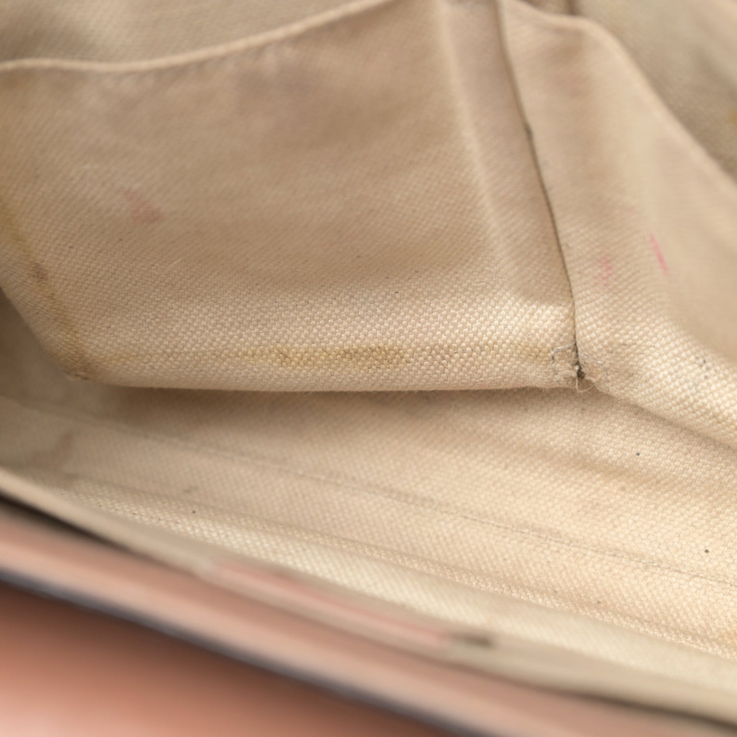 Guccissima Medium Emily Chain Shoulder Bag Camelia