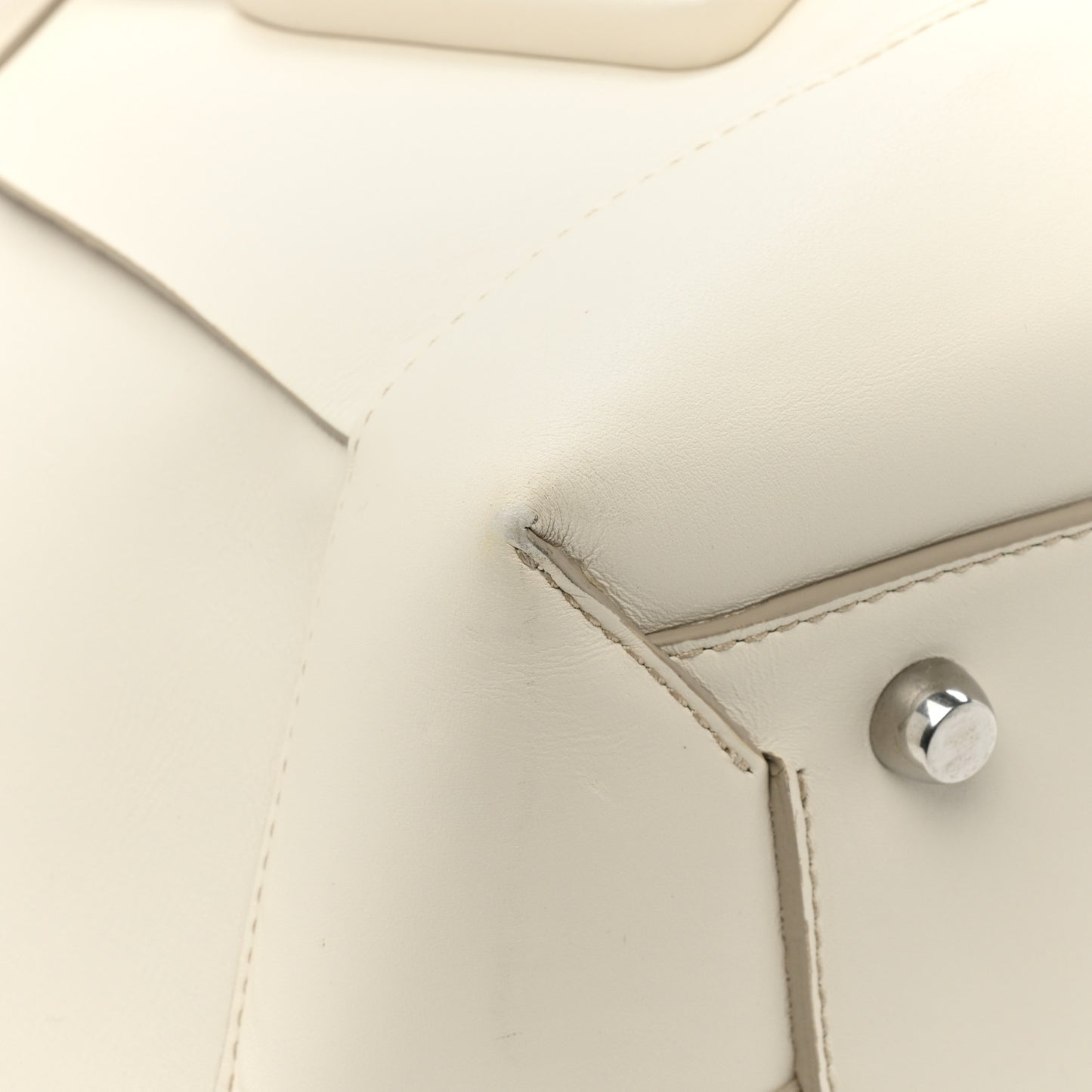 French Calfskin Maxi Intrecciato Large Arco Bianco