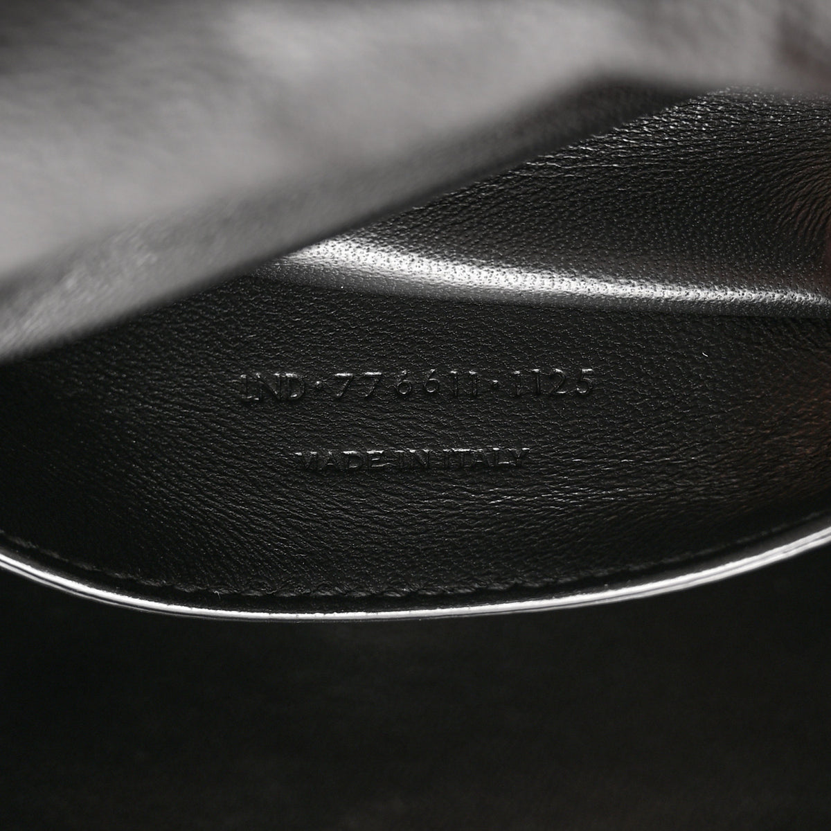 Saint Laurent Grained Calfskin Small Niki Messenger Black 8 of 11