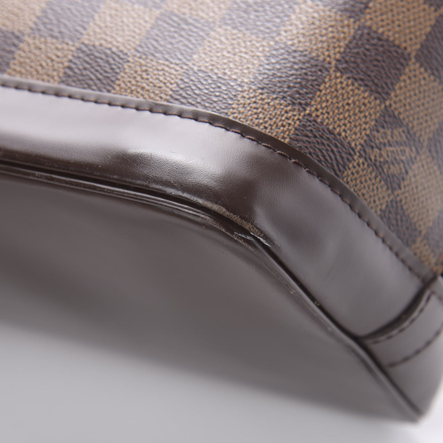 Damier Ebene Alma PM