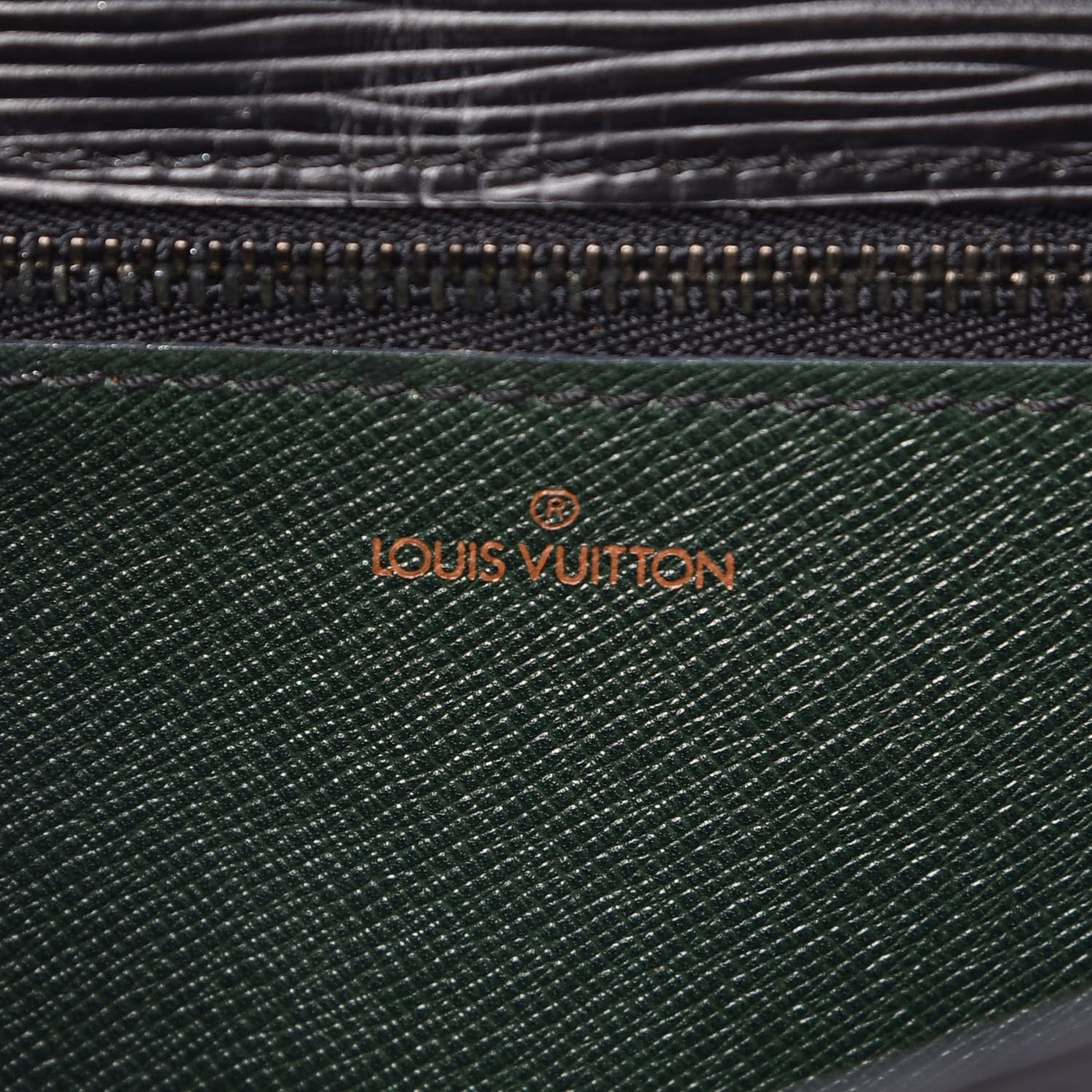 Epi Pochette Trapeze Black