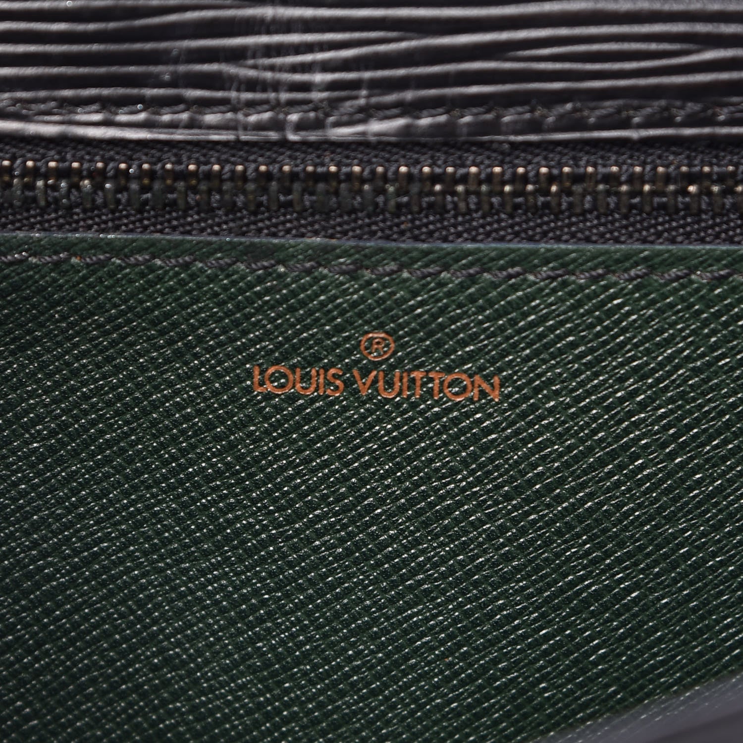 Louis Vuitton Epi Pochette Trapeze Black 6 of 14