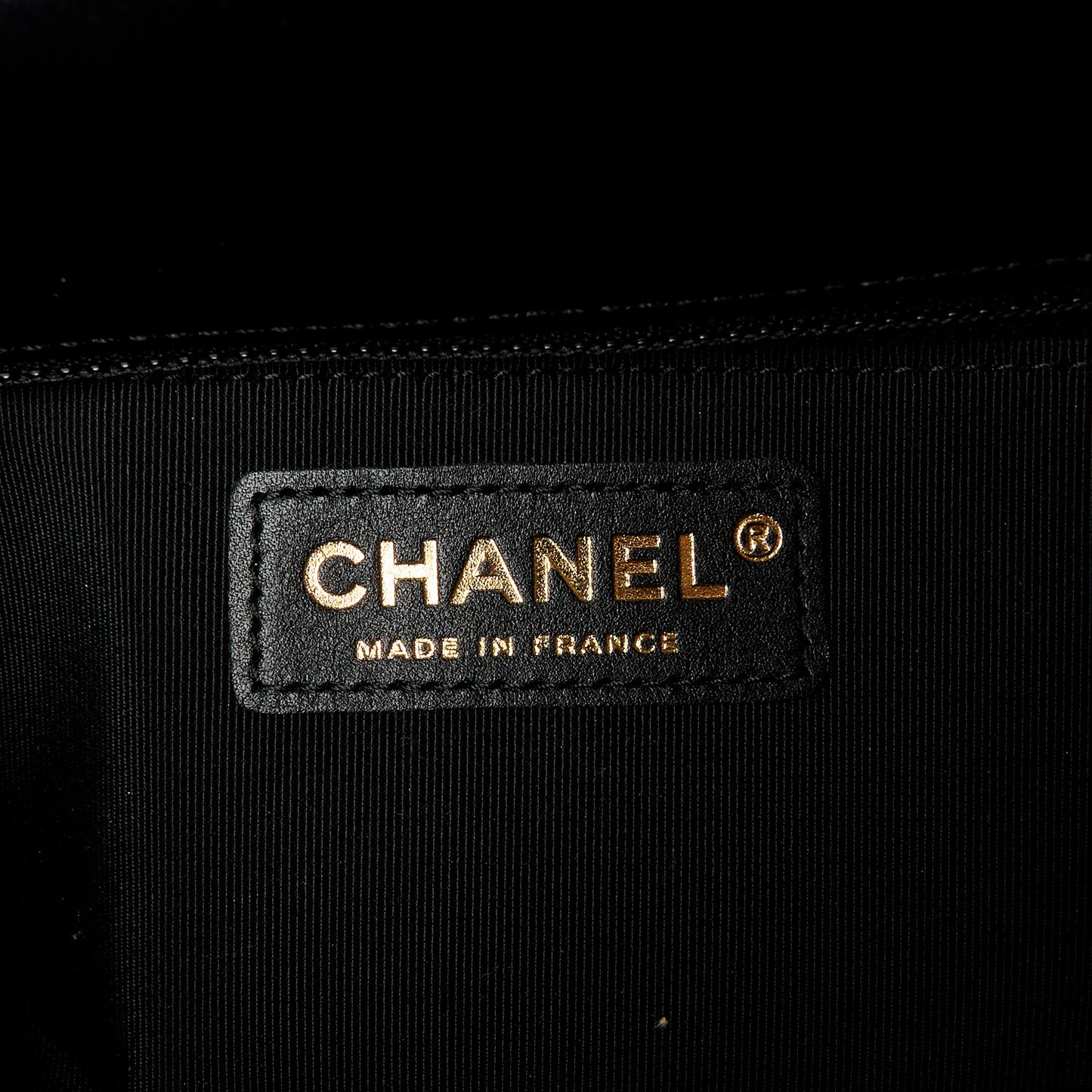 Crumpled Calfskin Medium Chain All Over Flap Black