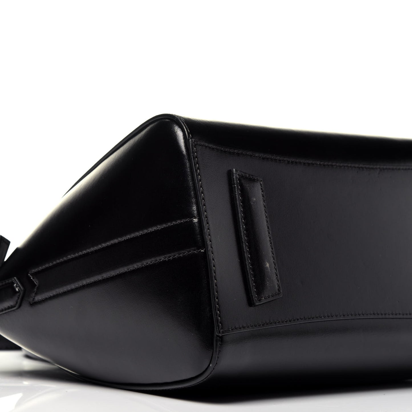 Shiny Lord Calfskin Small Antigona Black