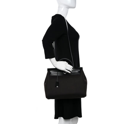 Hermes Toile Militaire Vache Hunter Laque Herbag Zip Retourne PM 31 Ebene Black 2 of 12