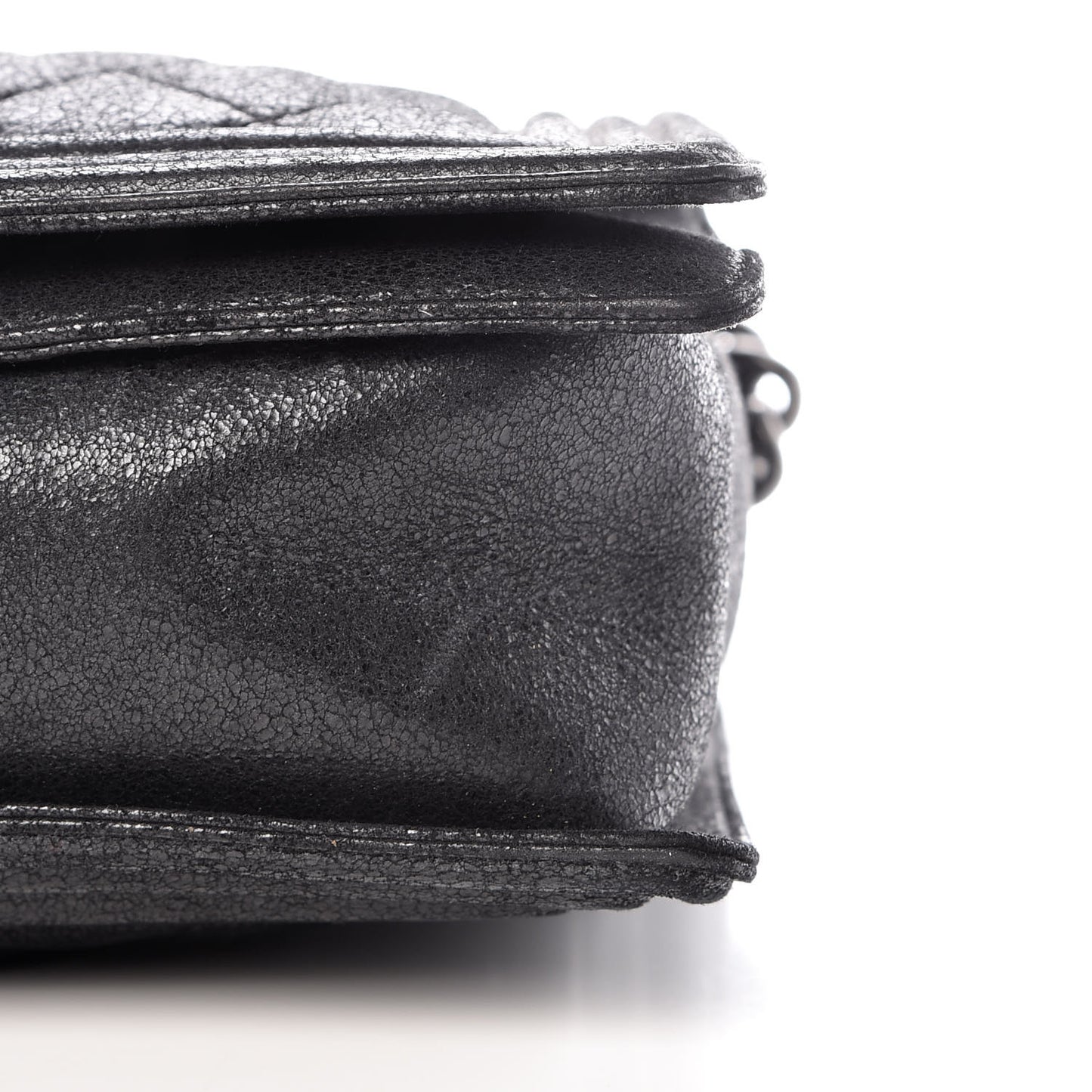 Iridescent Calfskin Quilted New Medium Gentle Boy Flap Black