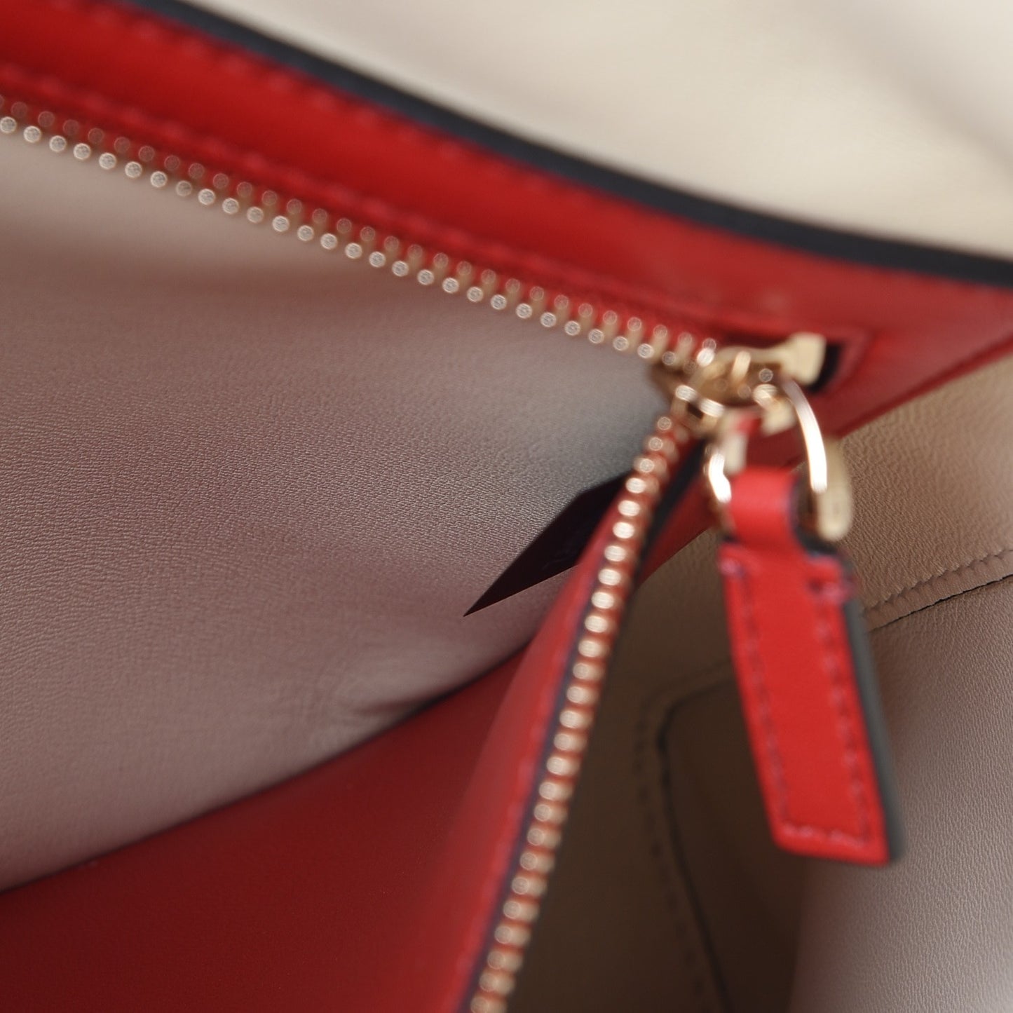 Nappa Rockstud Spike Shoulder Tote Light Ivory