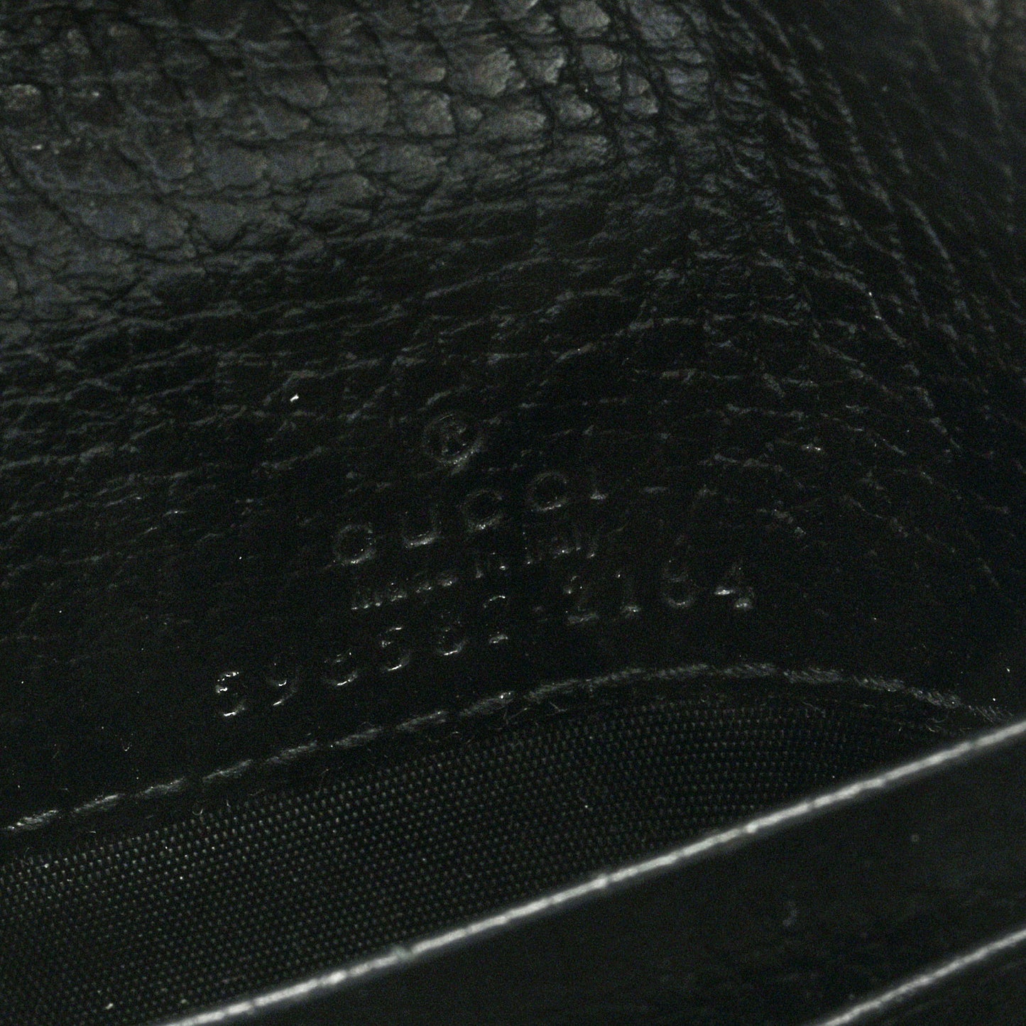 Dollar Calfskin Medium GG Marmont Wallet Black