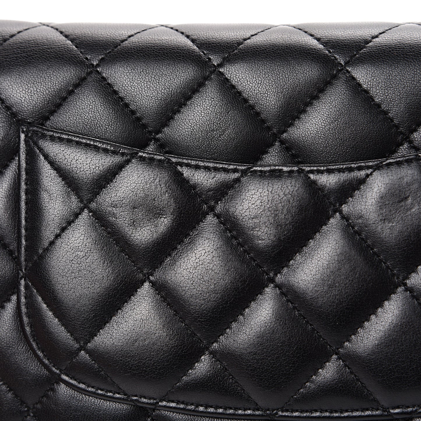 Lambskin Quilted Wallet On Chain WOC Black