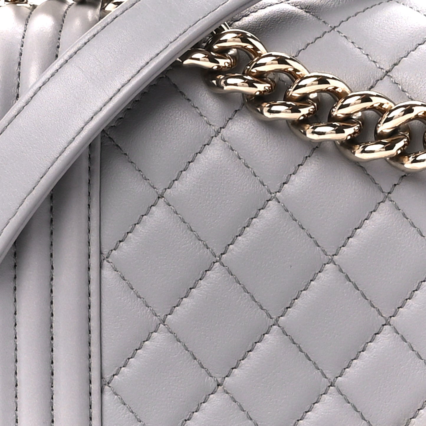 Lambskin Quilted Medium Boy Flap Grey