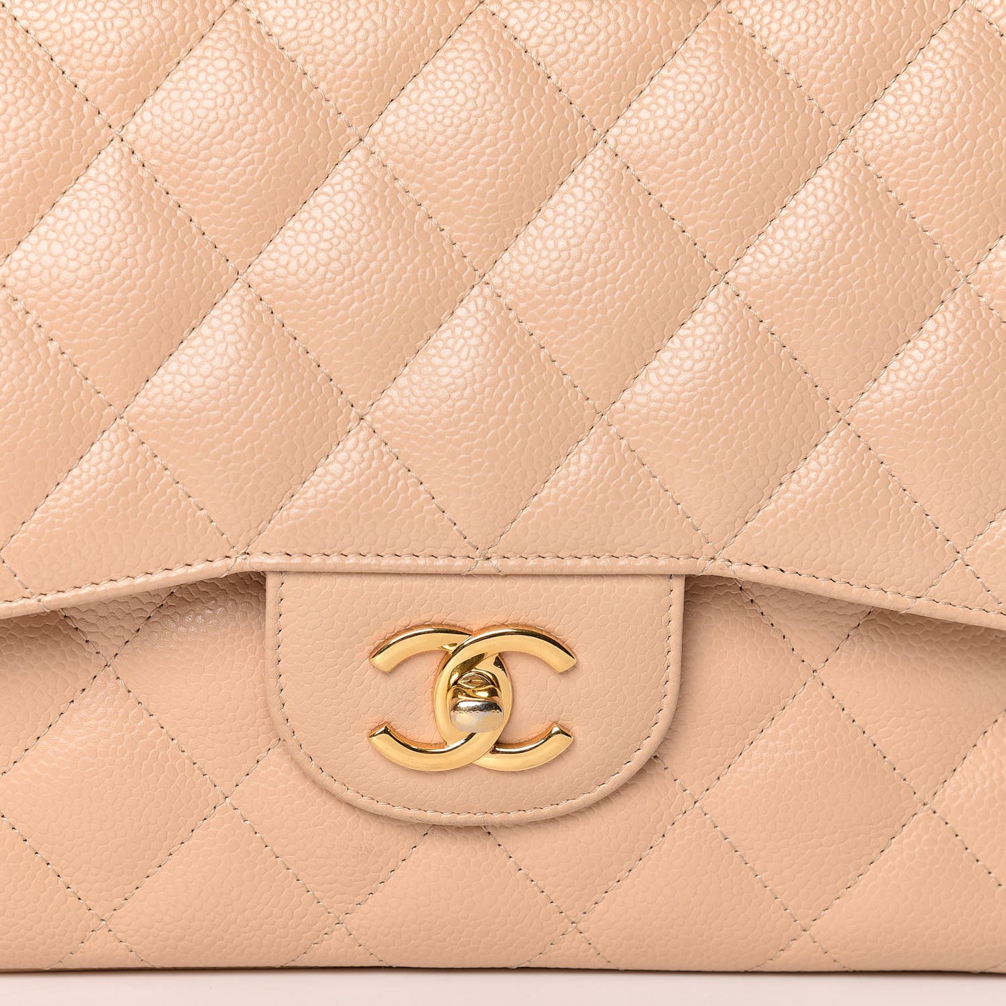 Caviar Quilted Jumbo Double Flap Beige Clair