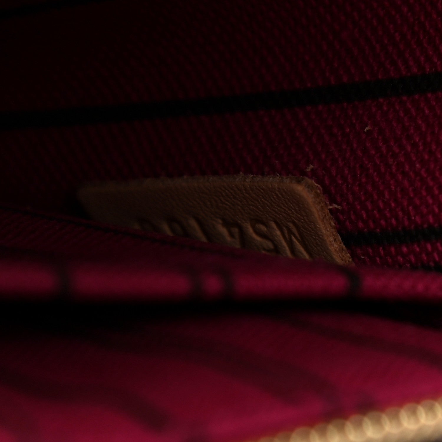 Louis Vuitton Monogram Neverfull PM Pochette Pivoine 7 of 10