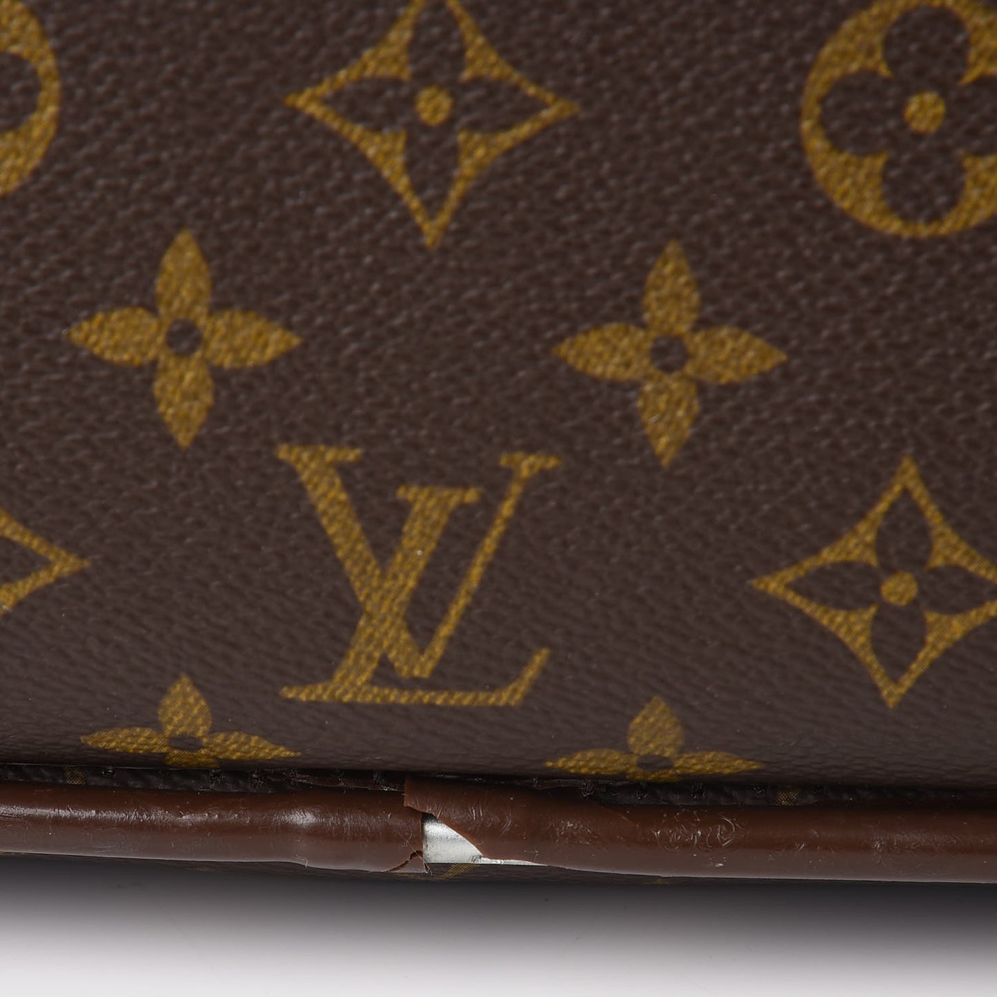 Monogram Satellite 53