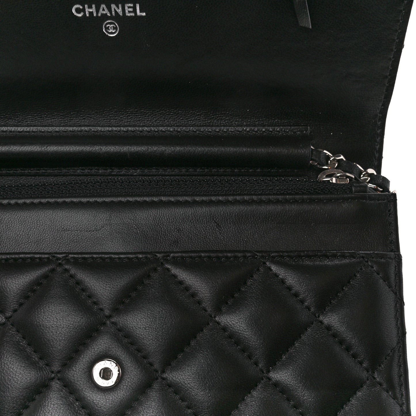 Lambskin Quilted Wallet On Chain WOC Black