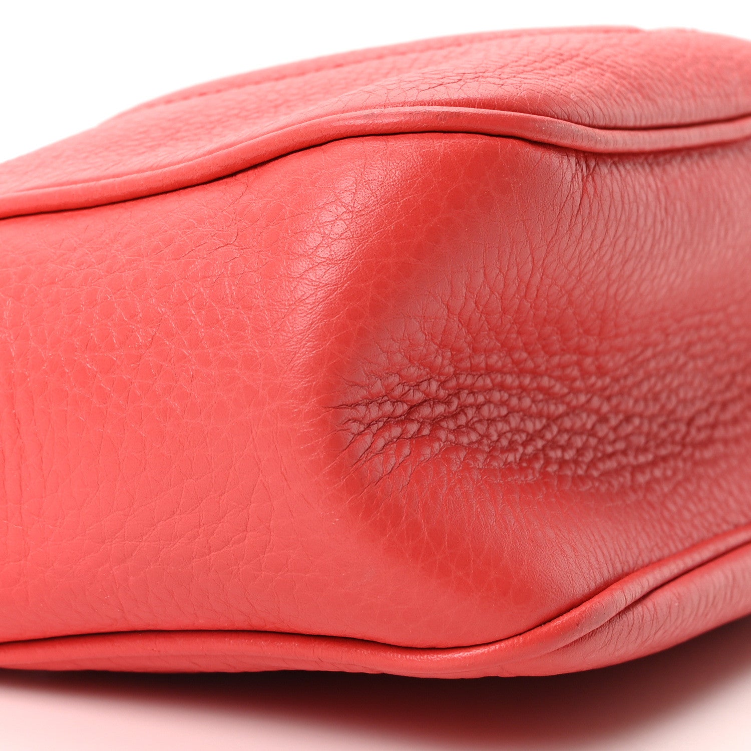 Gucci Pebbled Calfskin Small Soho Disco Bag Tabasco Red 9 of 10