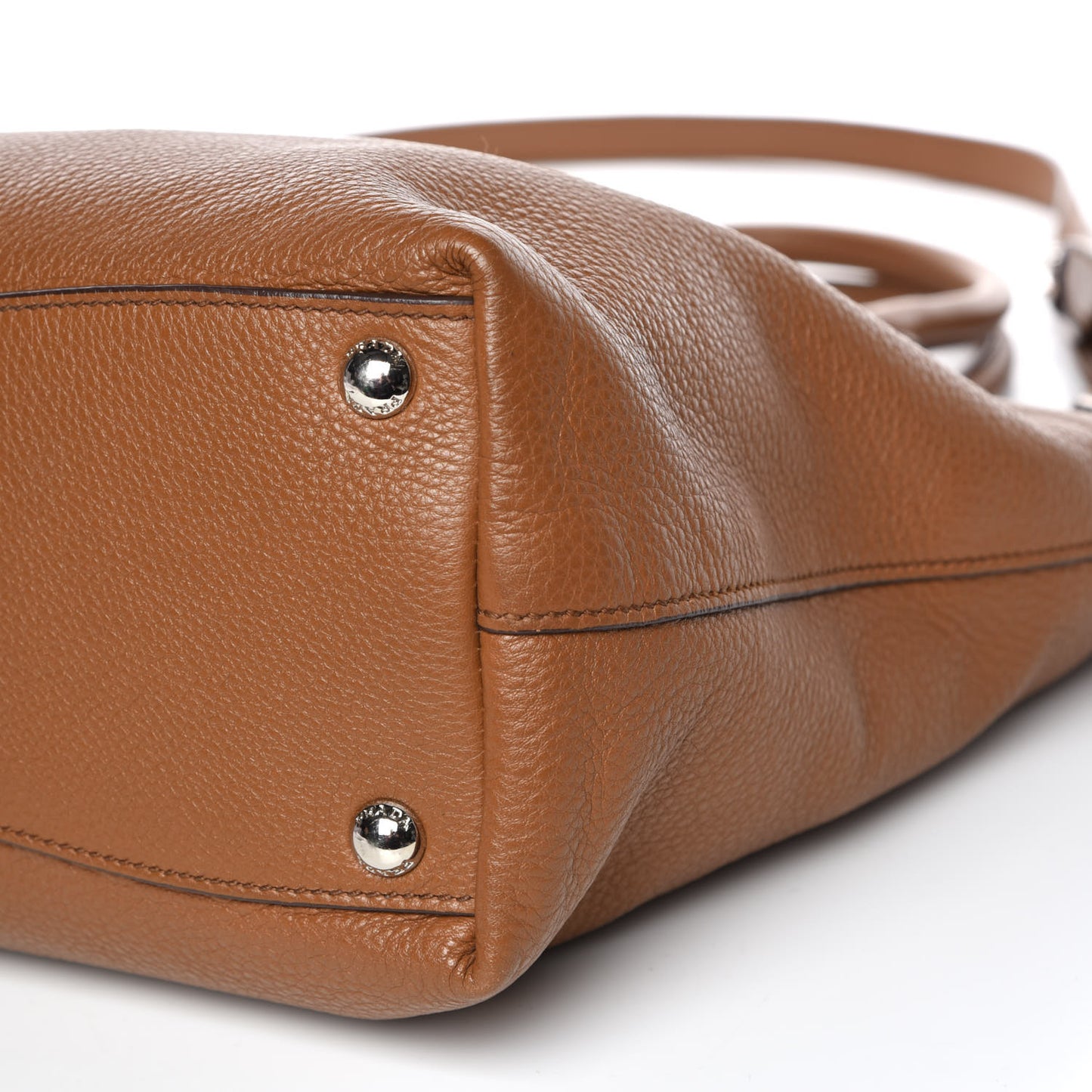 Vitello Daino Tote Cannella