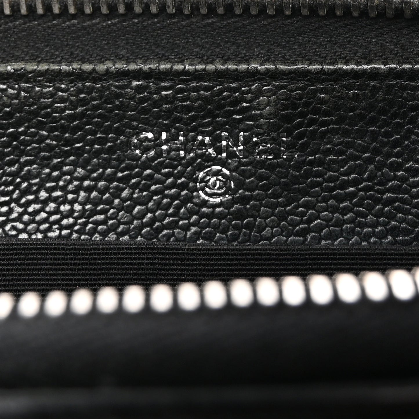 Caviar Outdoor Ligne Zip Around Wallet Black