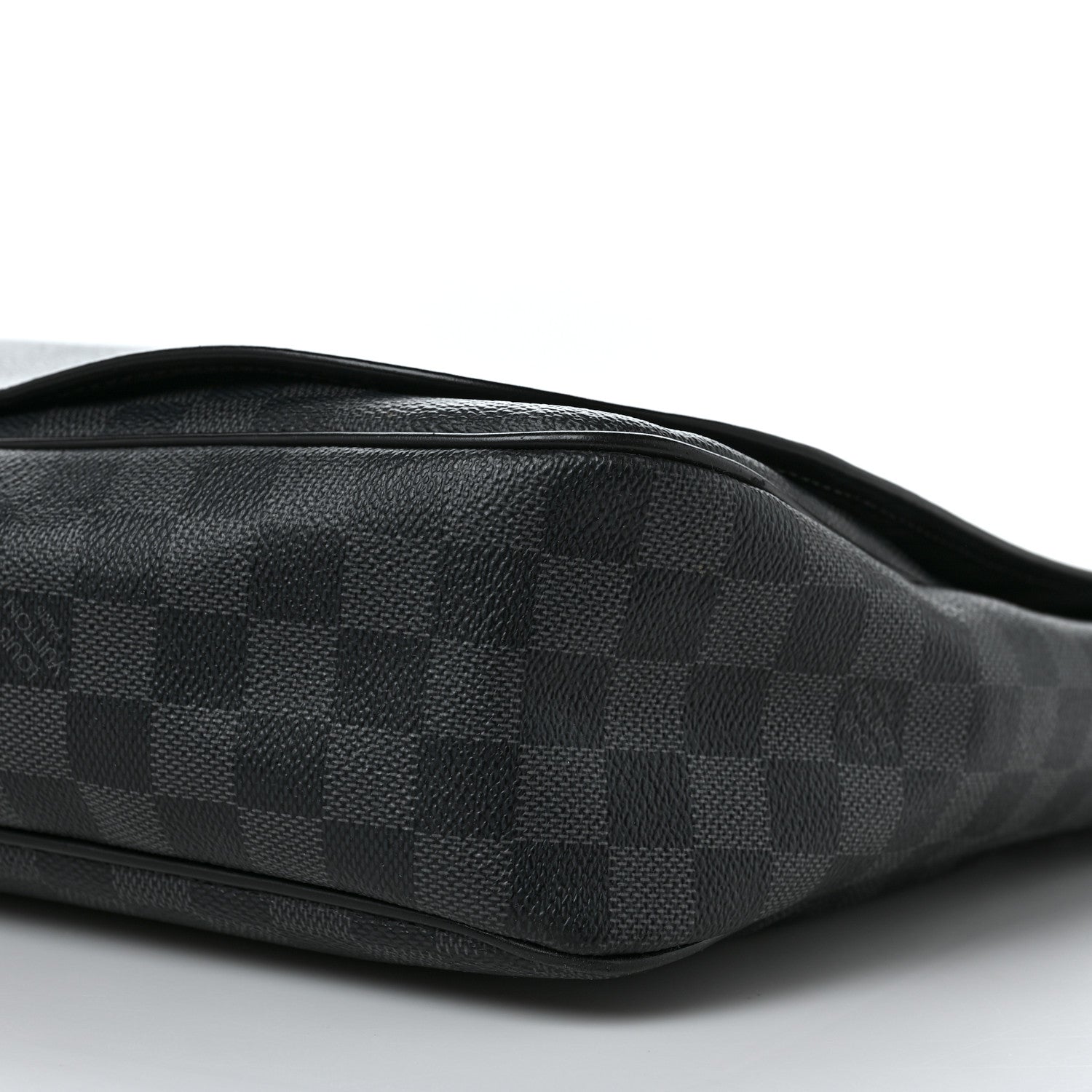 Louis Vuitton Damier Graphite Daniel GM 9 of 9