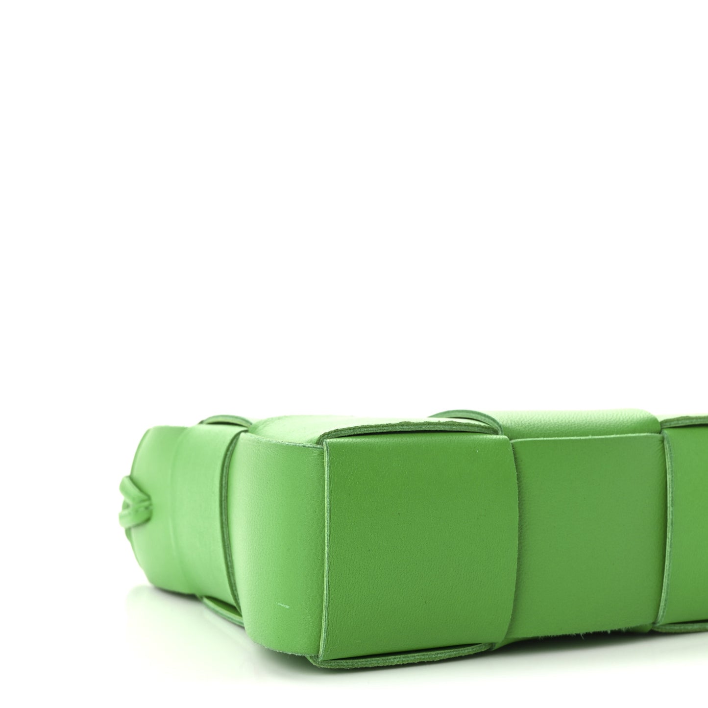 Calfskin Maxi Intrecciato Cassette Pouch On Strap Parakeet