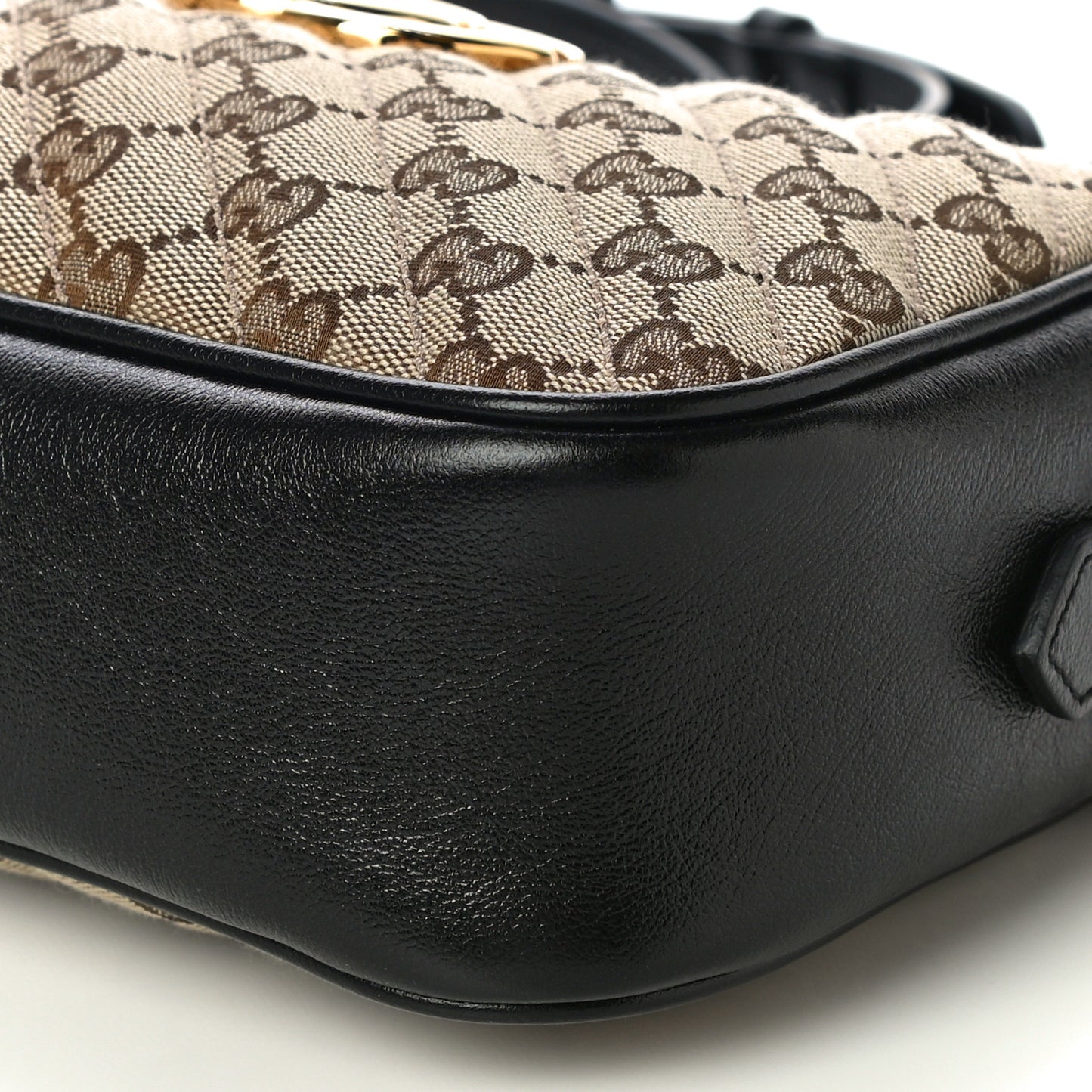 Monogram Matelasse Diagonal Small GG Marmont Chain Shoulder Bag Beige Black