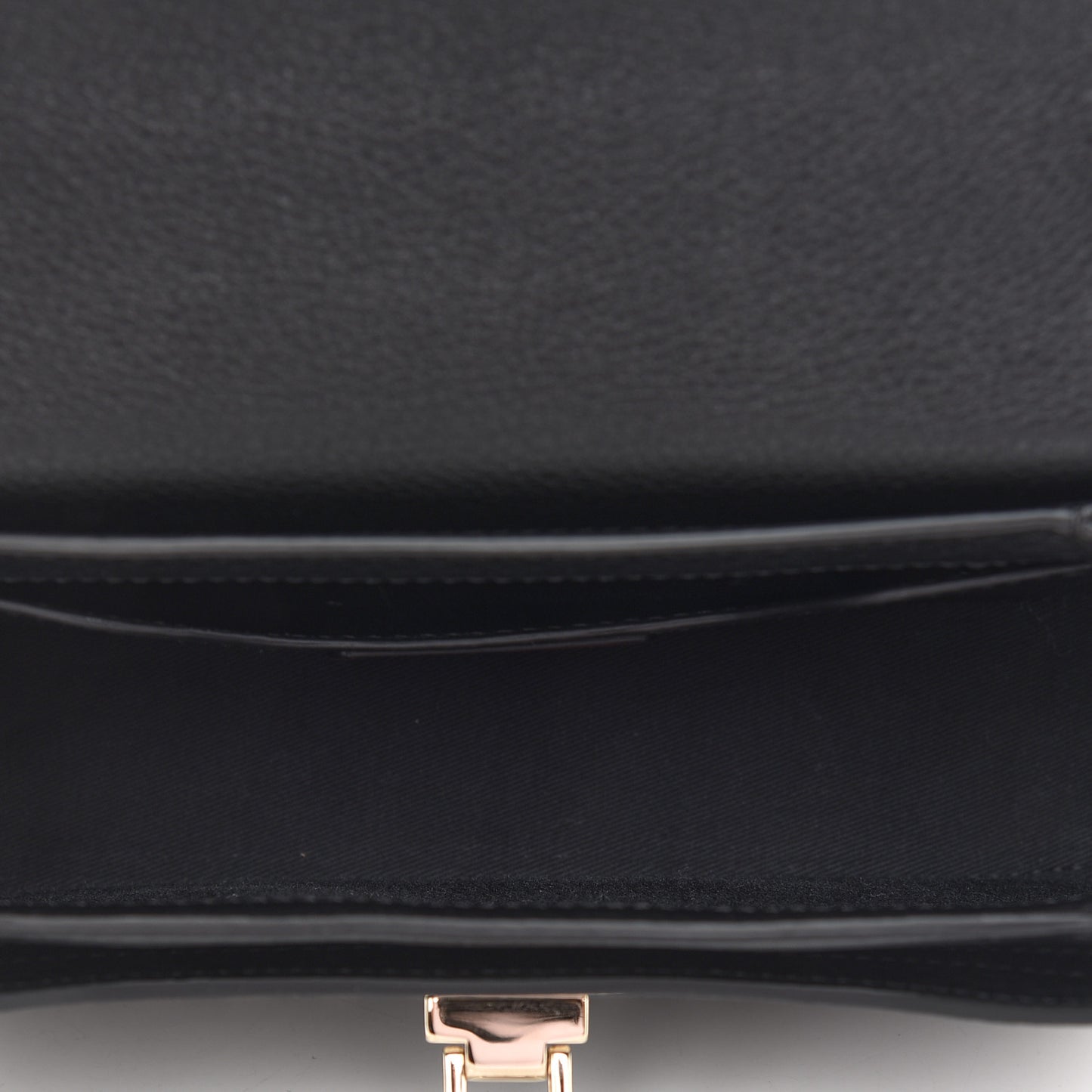 Grained Calfskin Medium Rockstud Chain Bag Black