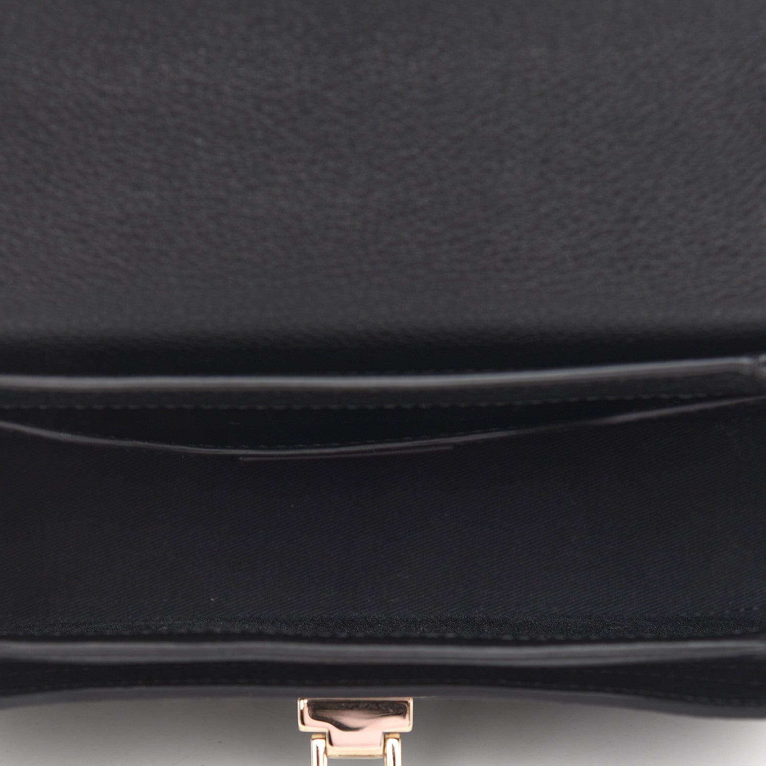 Valentino Garavani Grained Calfskin Medium Rockstud Chain Bag Black 4 of 7