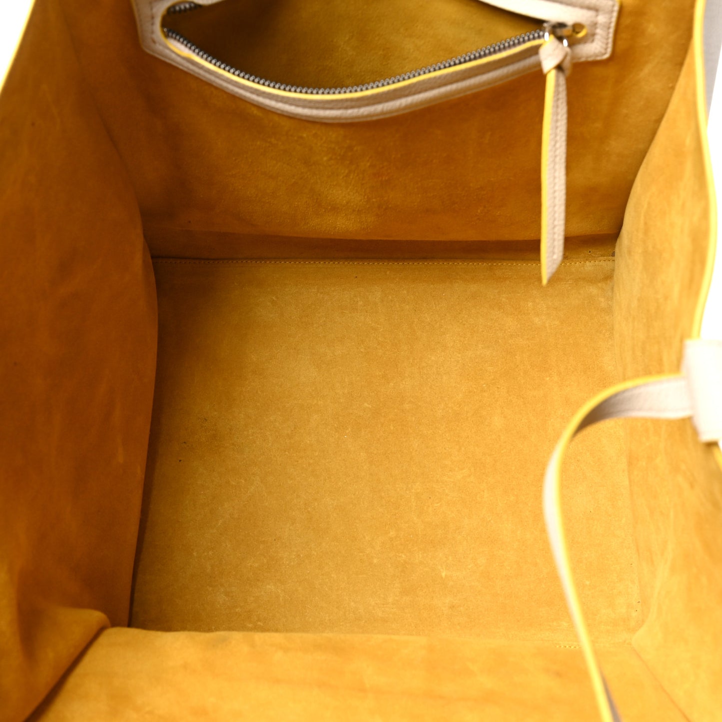 Grained Calfskin Medium Phantom Luggage Powder