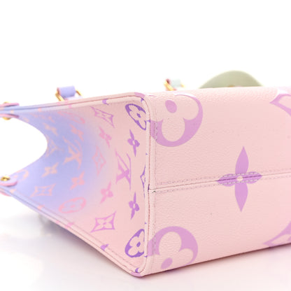 Louis Vuitton Monogram Giant Spring In The City Onthego PM Sunrise Pastel 8 of 9